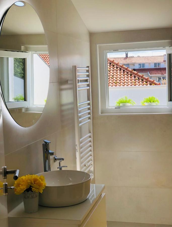 Central Tiled Apartment Aveiro Dış mekan fotoğraf