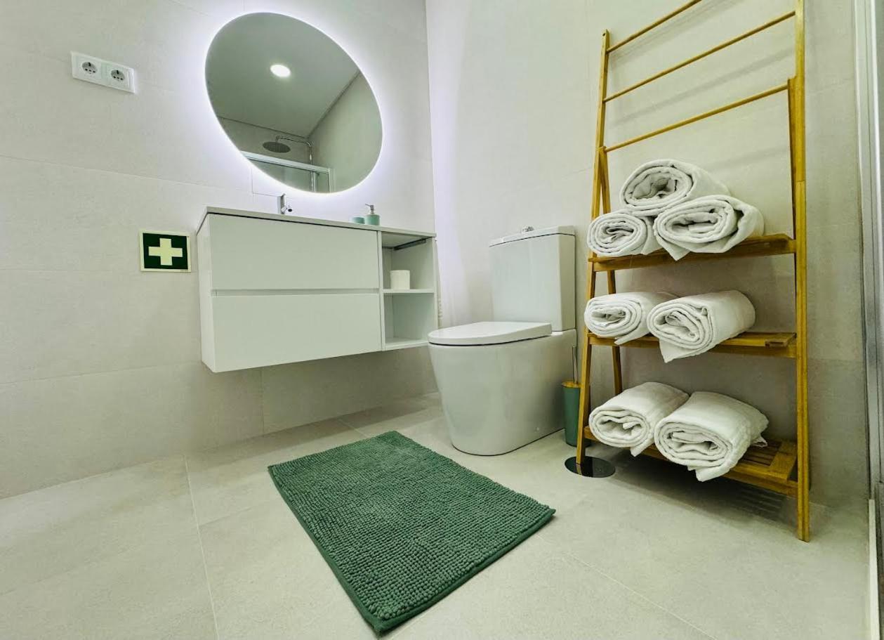 Central Tiled Apartment Aveiro Dış mekan fotoğraf